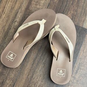 Reef Women's Glittery Cream and Brown Sandals